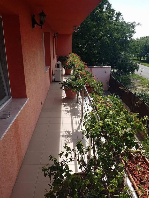 Hotel Onalisa Arad Exterior foto
